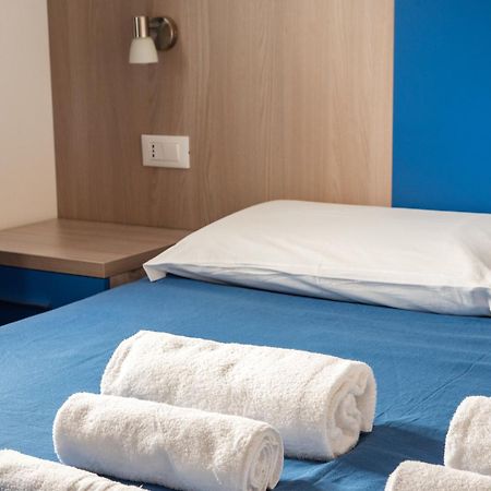 Bed & Blu Otel La Caletta Dış mekan fotoğraf