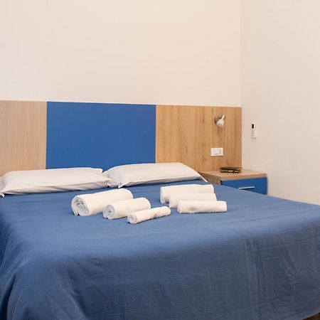 Bed & Blu Otel La Caletta Dış mekan fotoğraf