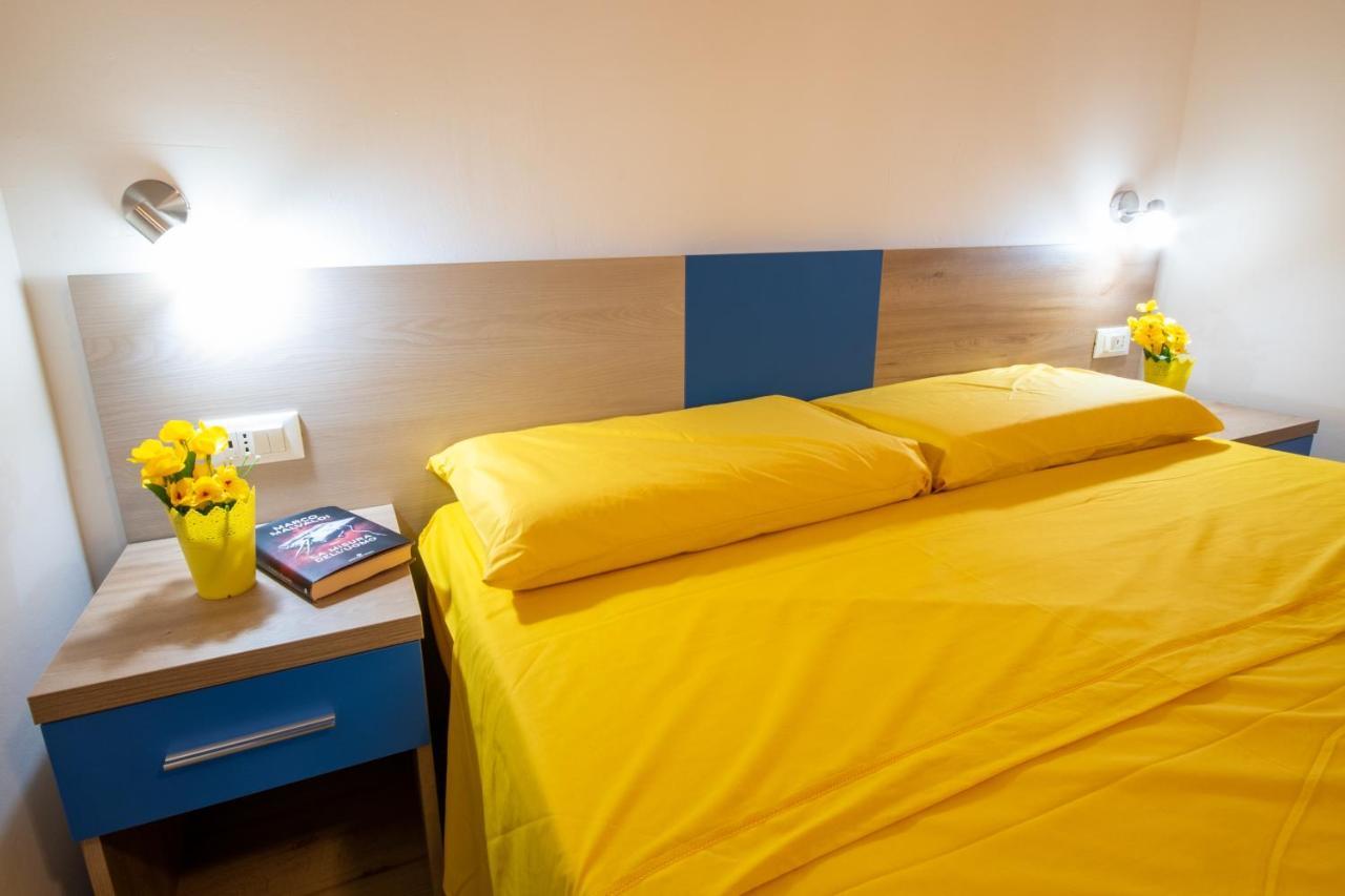 Bed & Blu Otel La Caletta Dış mekan fotoğraf