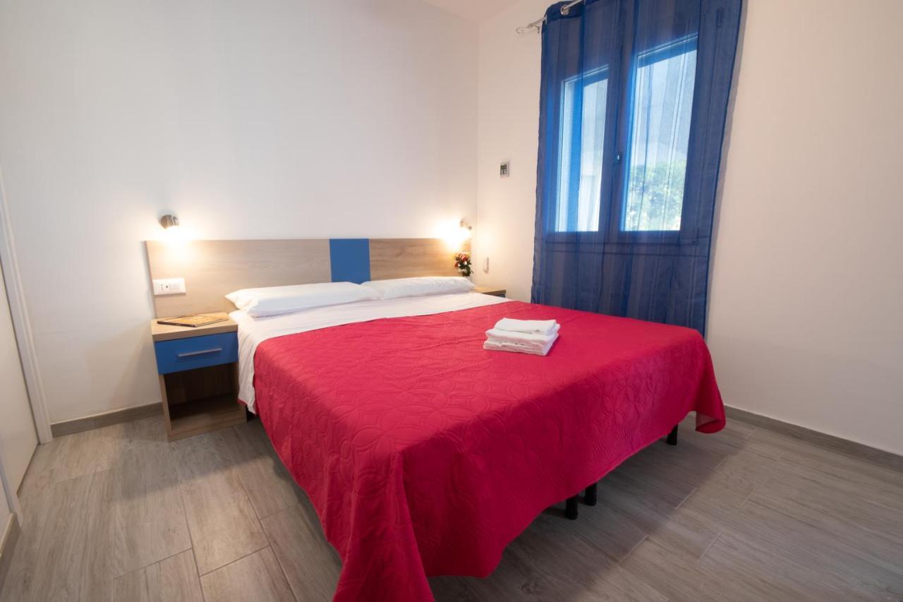 Bed & Blu Otel La Caletta Dış mekan fotoğraf