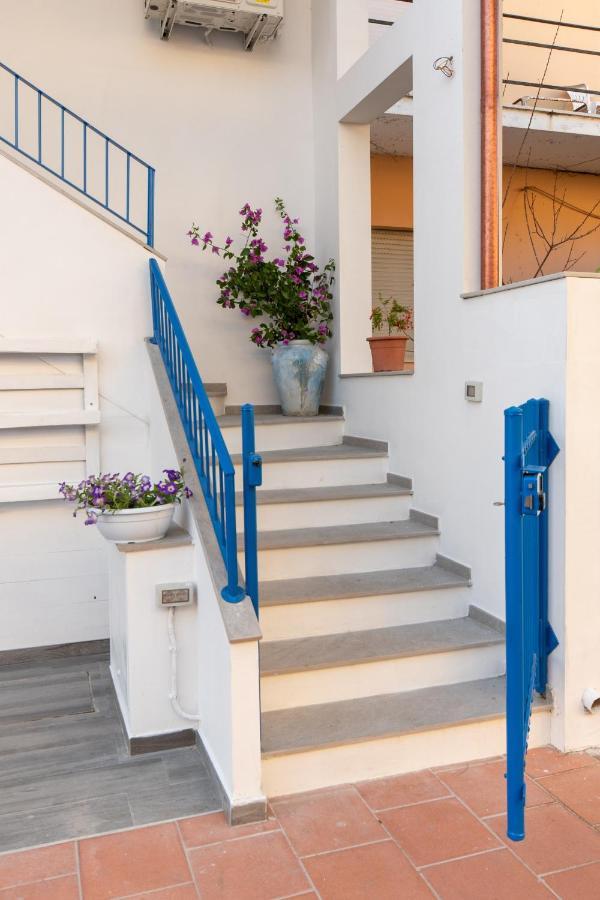 Bed & Blu Otel La Caletta Dış mekan fotoğraf