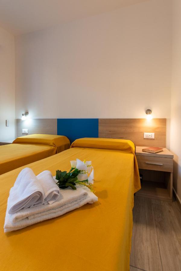 Bed & Blu Otel La Caletta Dış mekan fotoğraf