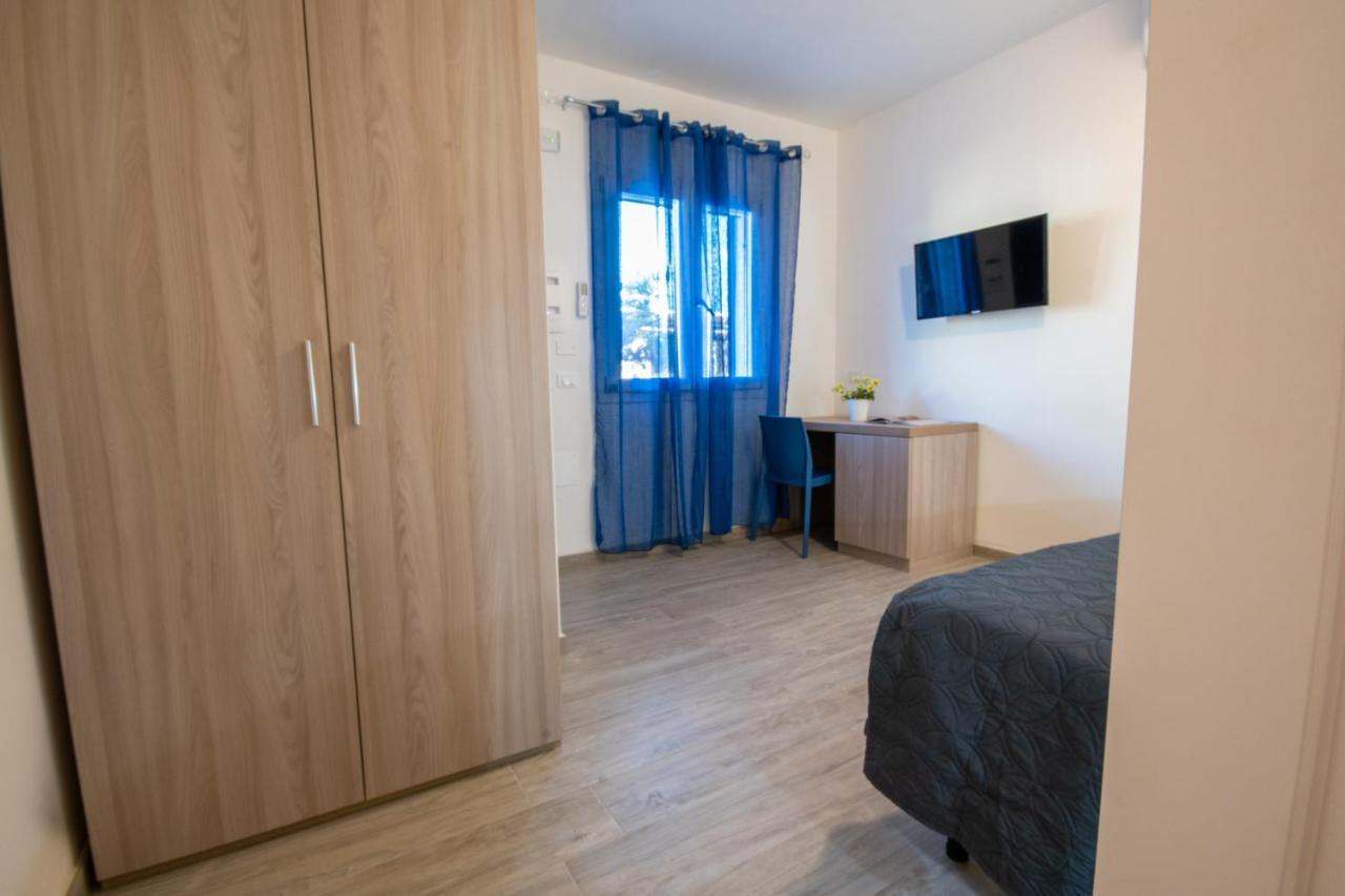 Bed & Blu Otel La Caletta Dış mekan fotoğraf