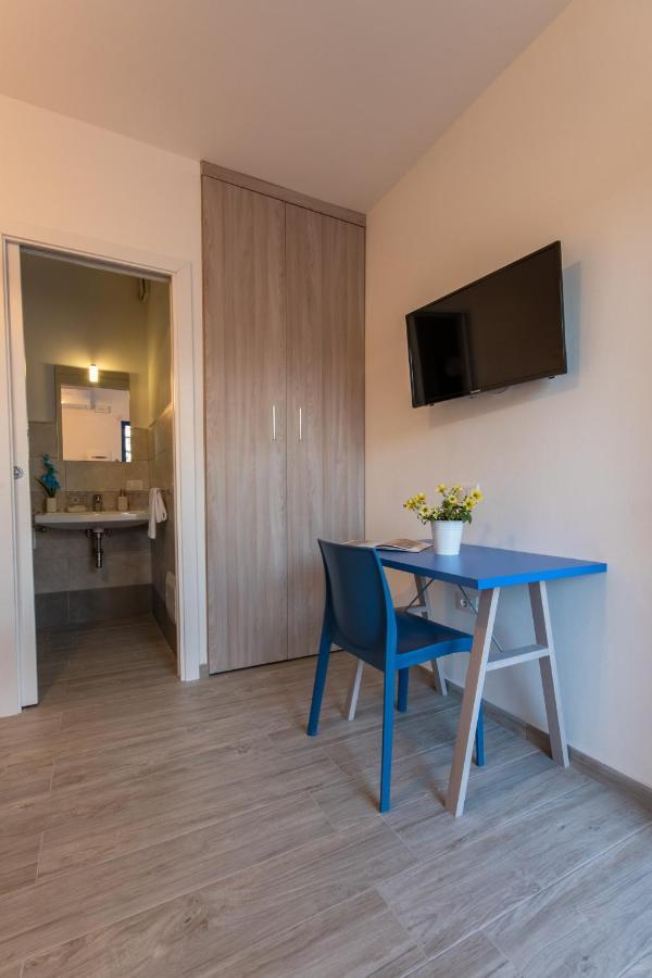 Bed & Blu Otel La Caletta Dış mekan fotoğraf