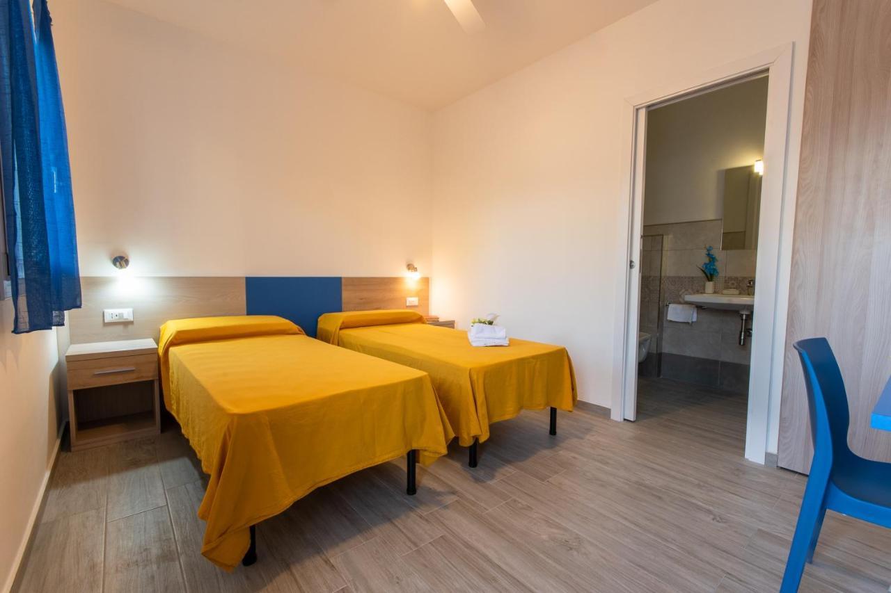 Bed & Blu Otel La Caletta Dış mekan fotoğraf