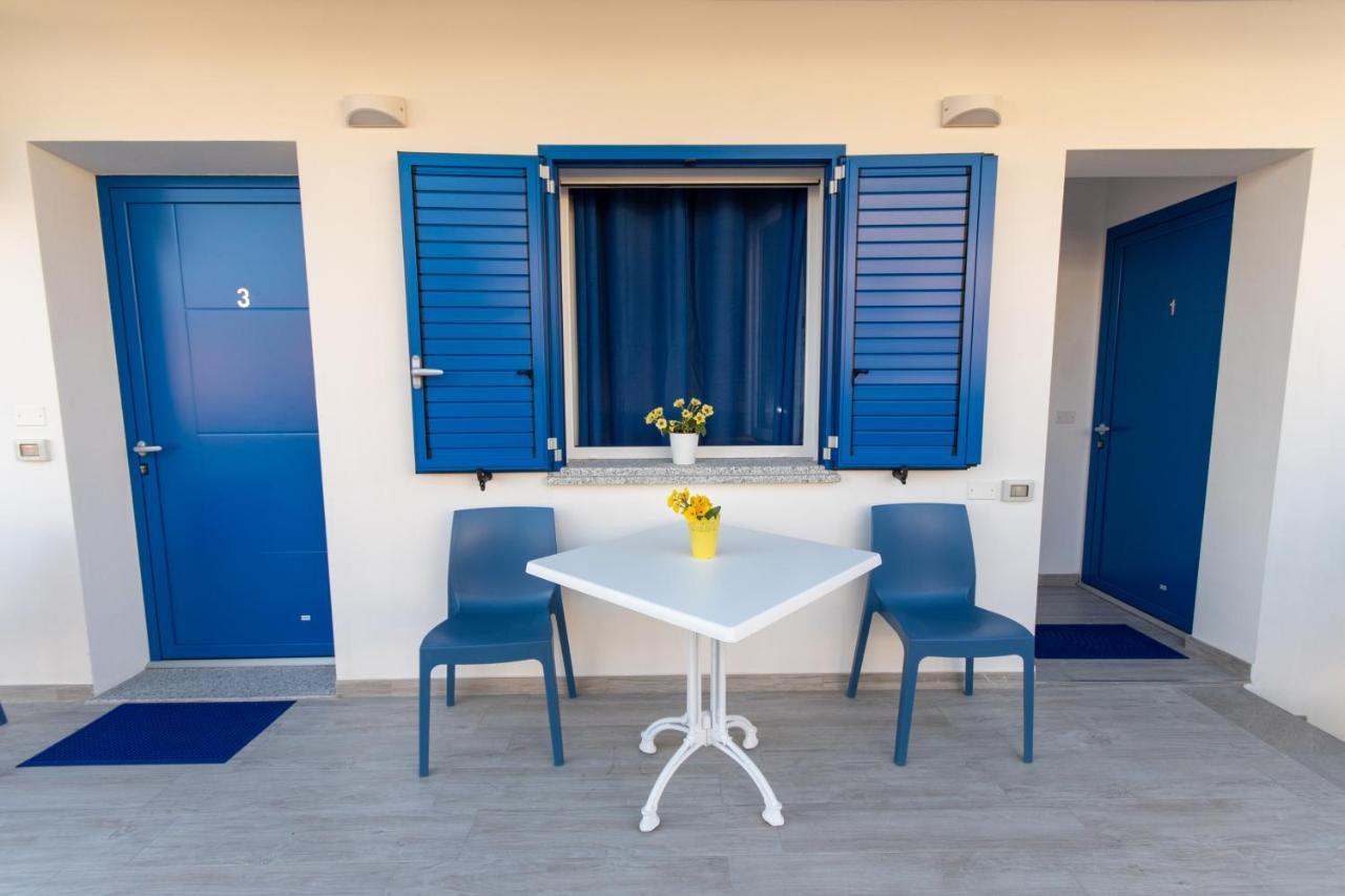 Bed & Blu Otel La Caletta Dış mekan fotoğraf