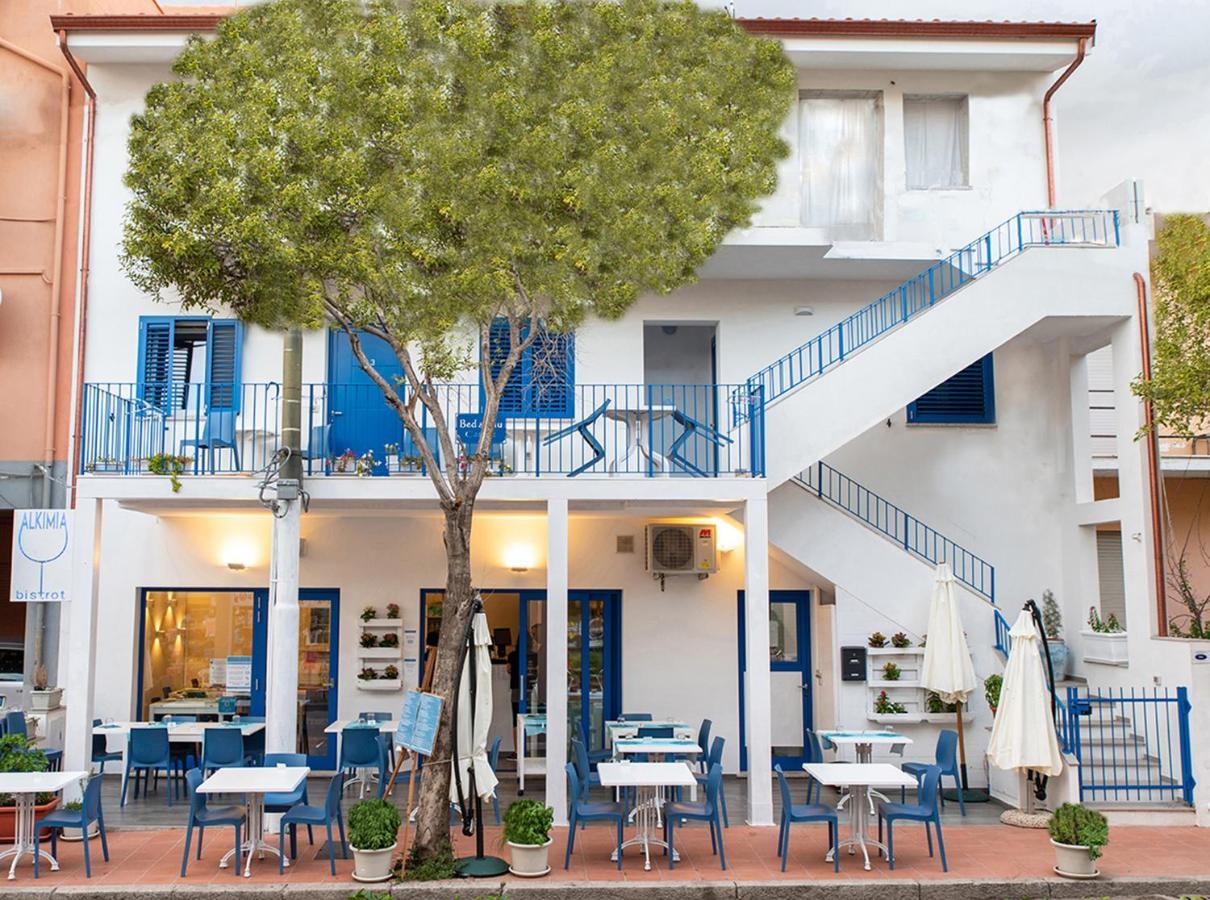 Bed & Blu Otel La Caletta Dış mekan fotoğraf