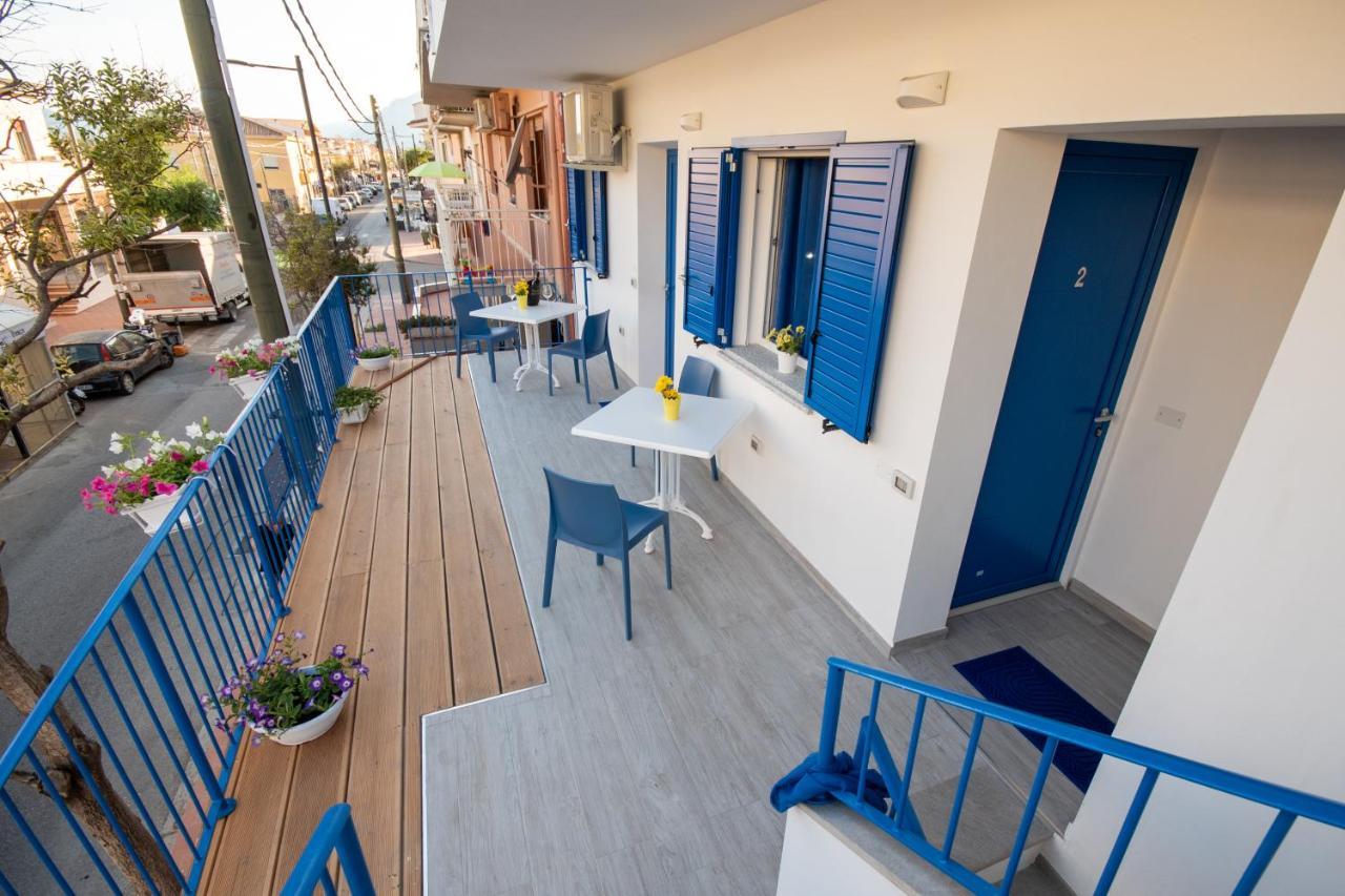 Bed & Blu Otel La Caletta Dış mekan fotoğraf