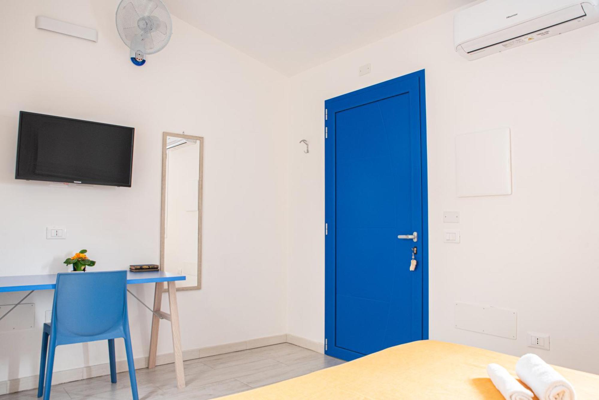 Bed & Blu Otel La Caletta Dış mekan fotoğraf