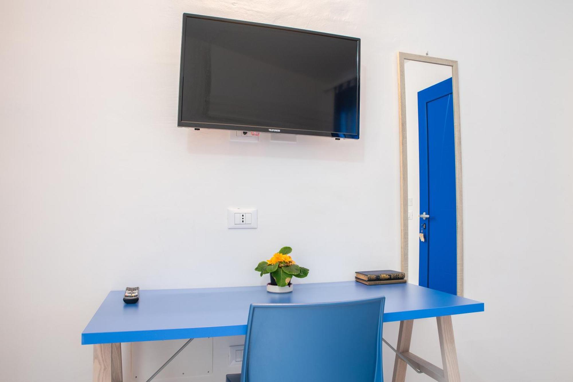 Bed & Blu Otel La Caletta Dış mekan fotoğraf
